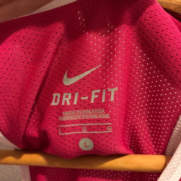 Duo Nike shirt in coral and raspberry - Picture 3 of 4